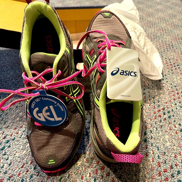 Asics Gel Ventura 5 - Picture 1 of 6